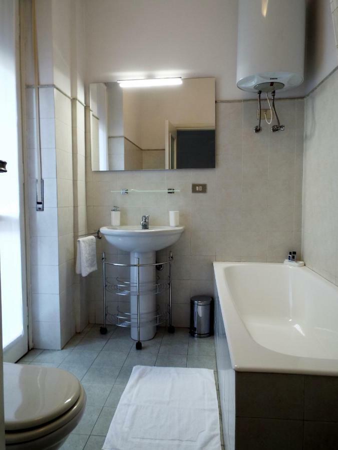 Lacaralele Apartment มิลาน ภายนอก รูปภาพ